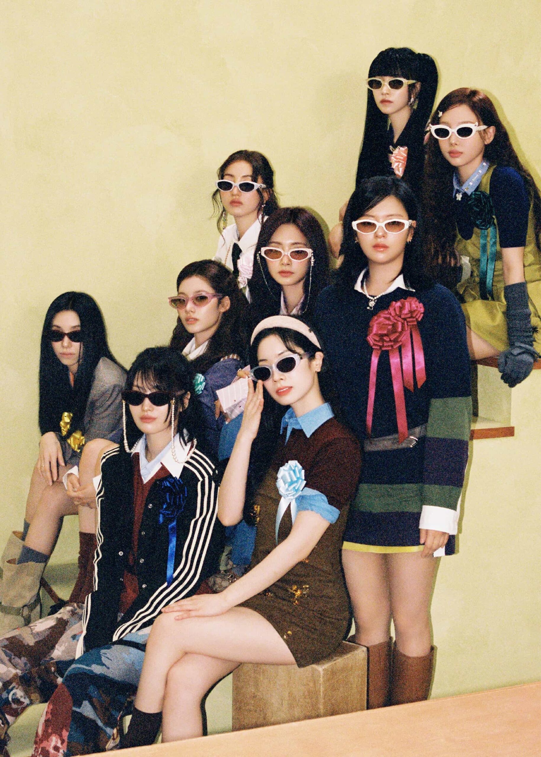 TWICE em teasers do álbum especial TEN: The Story Goes On