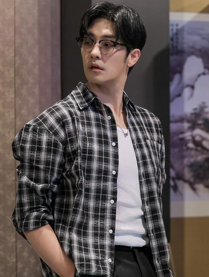 Sung Hoon em foto de divulgação