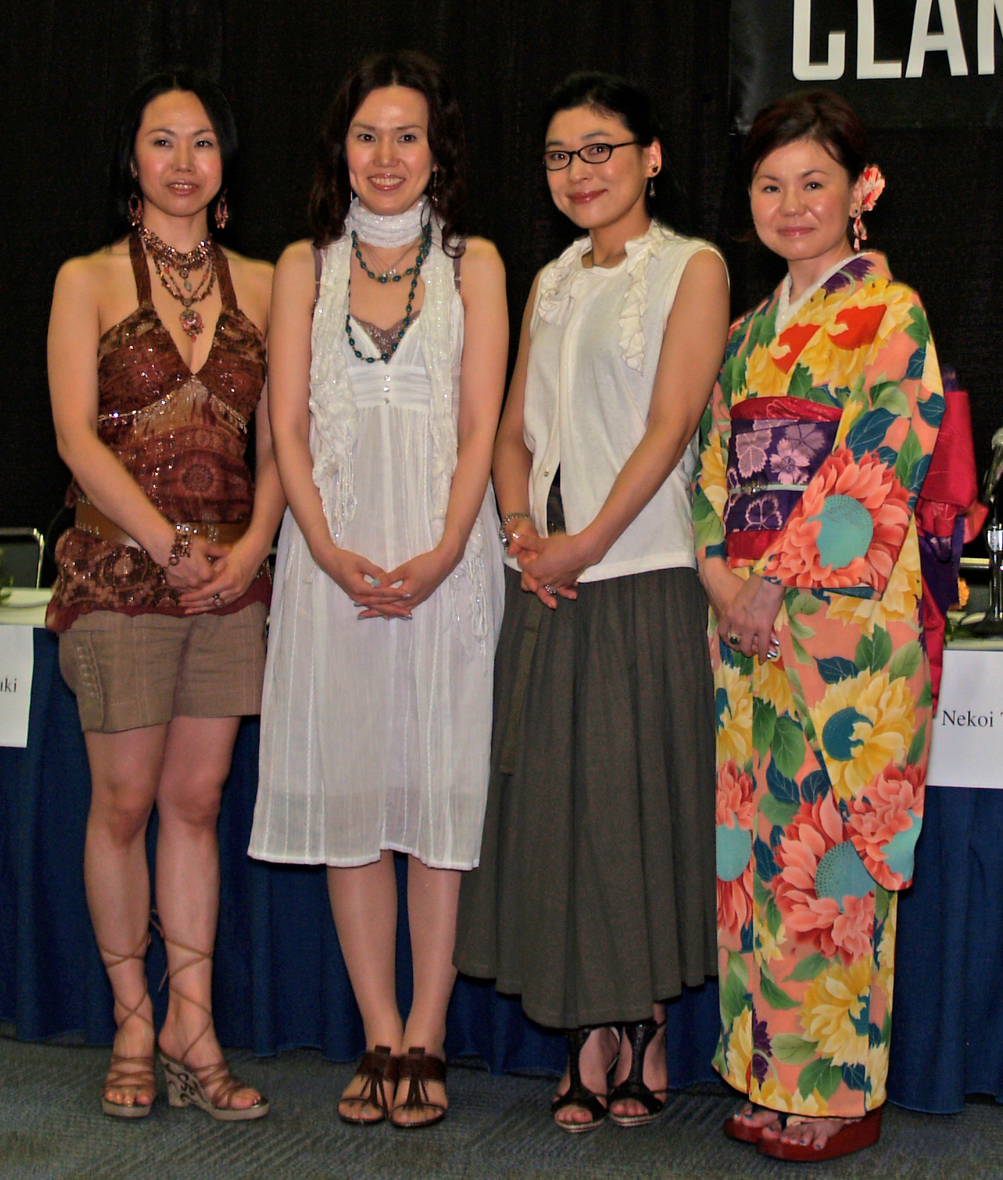 CLAMP — coletivo de mangakás