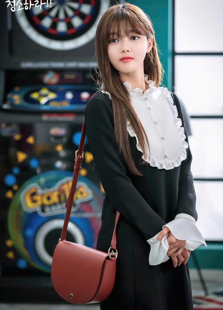 Jang Sun-gyeol e Gil Oh-sol em uma cena de Fadas da Limpeza